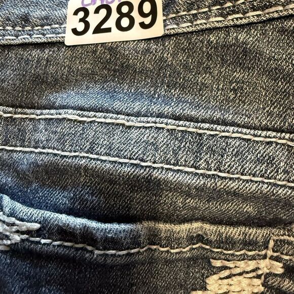 Maurices Blue Straight Leg Jeans Timeless Design - Picture 5 of 5